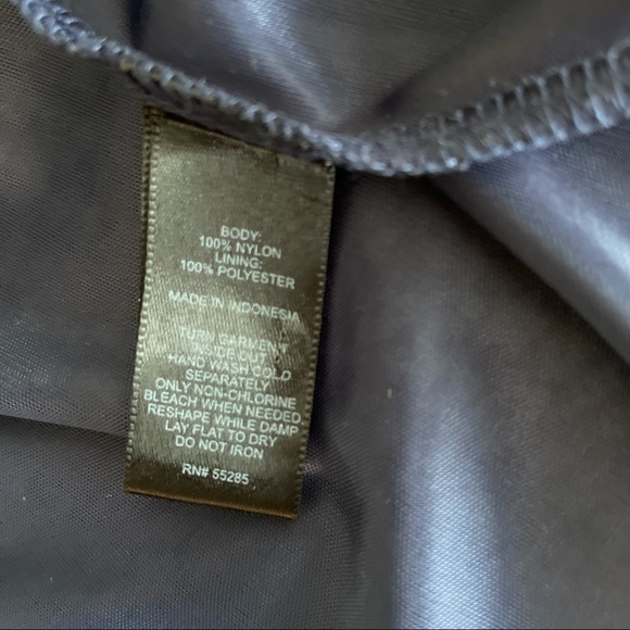 Express Sleeveless Floral Flutter Blouse - Size S - Picture 12 of 12